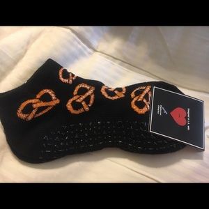 Barre Socks w/ pretzel print